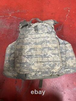 ARMY ACU DIGITAL BODY ARMOR PLATE CARRIER MADE WithKEVLAR INSERTS LARGE lot 1