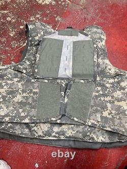 ARMY ACU DIGITAL BODY ARMOR PLATE CARRIER MADE WithKEVLAR INSERTS LARGE lot 3