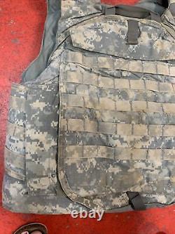 ARMY ACU DIGITAL BODY ARMOR PLATE CARRIER MADE WithKEVLAR INSERTS LARGE lot 8