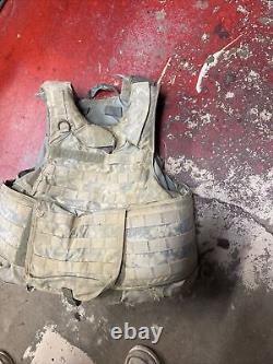 ARMY ACU DIGITAL BODY ARMOR PLATE CARRIER MADE WithKEVLAR INSERTS Medium lot 5