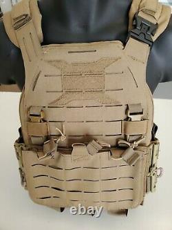 Plate Carrier, medium with Level III ceramic plates