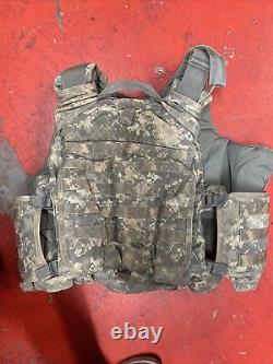 Army Acu Digital Body Armor Plate Transporteur Made Withkevlar Inserts Moyenne Lot 3