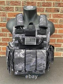 Gilet tactique camouflage python noir avec porte-plaques et plaques - 2 plaques courbées de 10x12